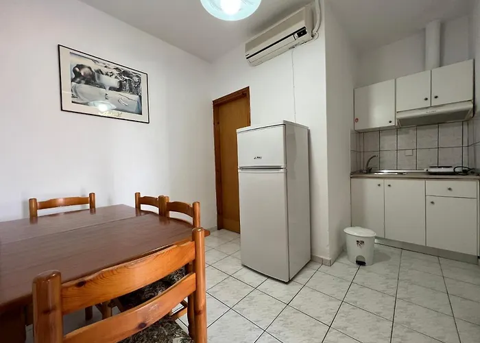 Hotel de apartamente Eleni - Town